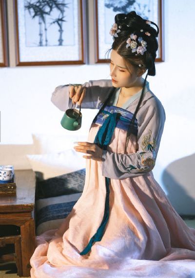 美姊妹剥_720在线手机播放